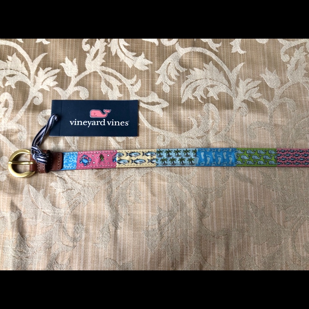 Vineyard Vines Patchwork Silk Leather Buck…